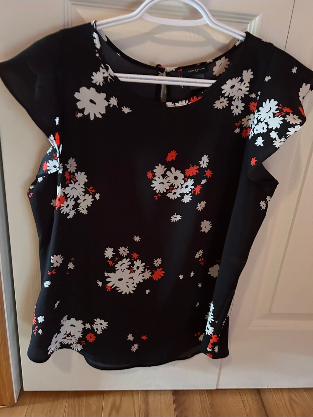 Ann Taylor Black Floral Cap-Sleeve Blouse